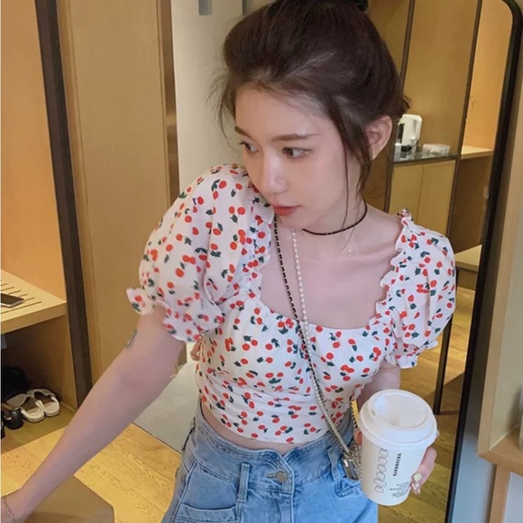 Brand New Unworn, bow-tie back crop top. Great for Beach, resort vacation. Small - Picture 3 of 5